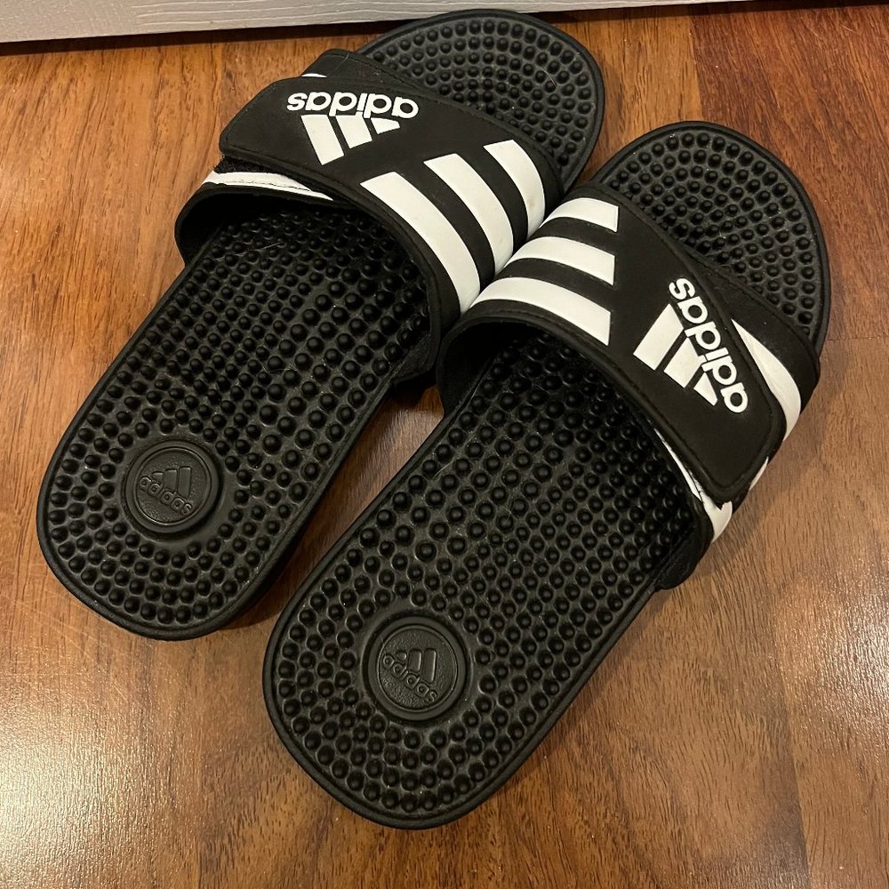 Adidas Adissage Slides